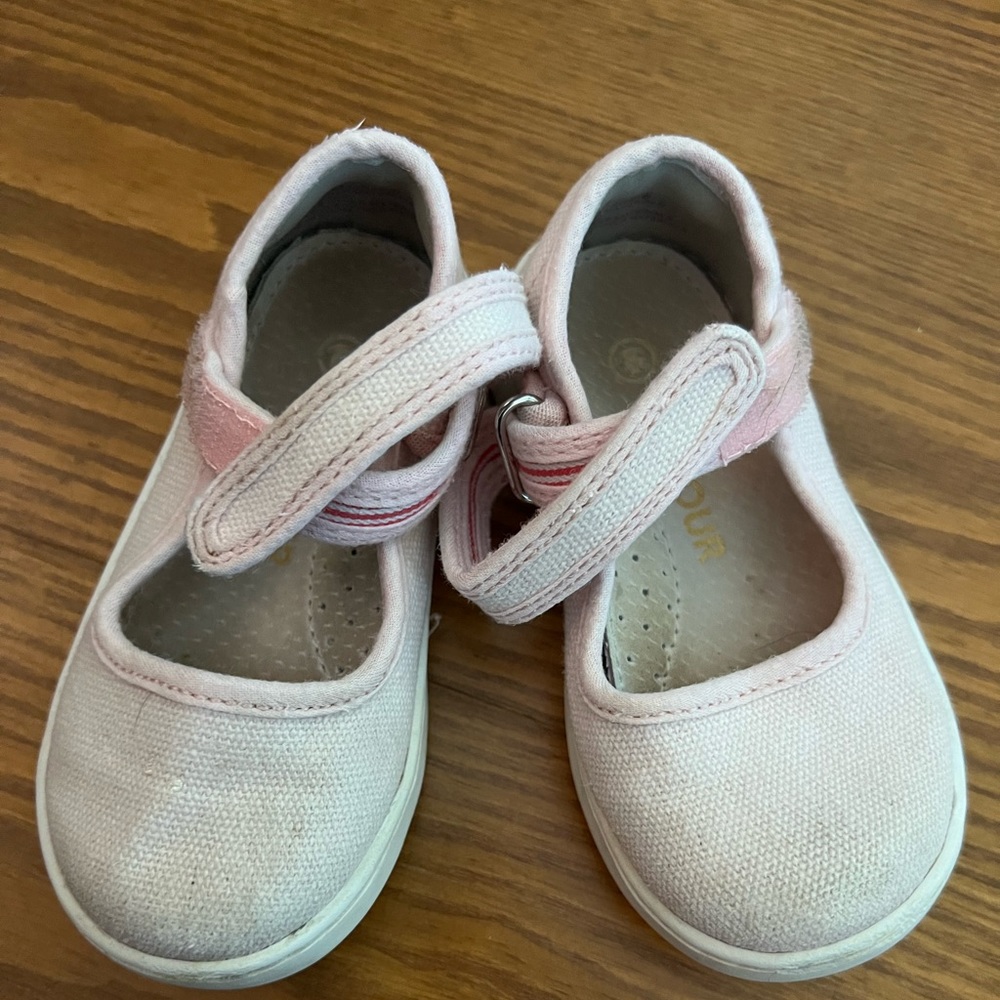 L’amour canvas shoe